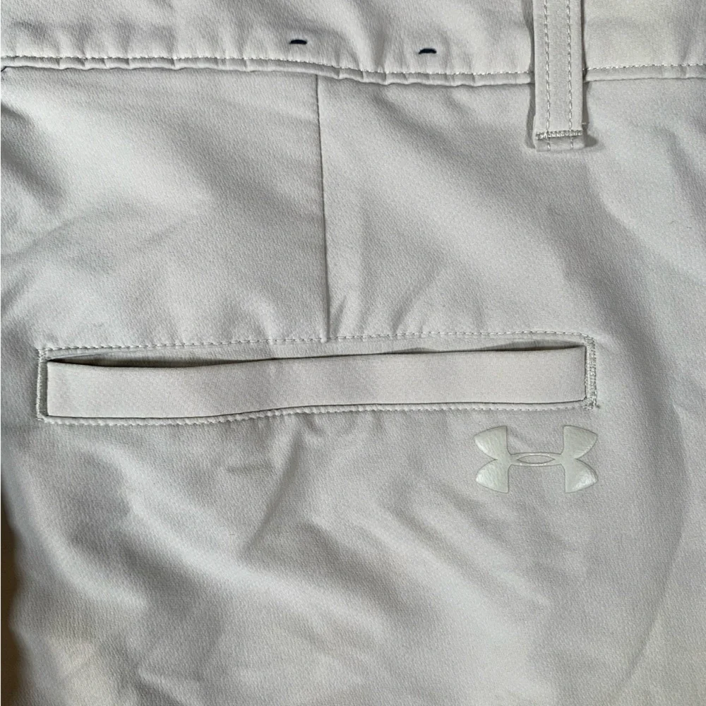 Under Armour Chino Pants Mens 38x32 Tan Khaki Golf Performance Stretch‎